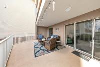 Ein Sitzbereich in der Unterkunft Amalfi Coast 113B - Steps from the Beach 2BD 2BA