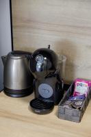 Green Eyes Apartmentsにあるコーヒーまたはお茶