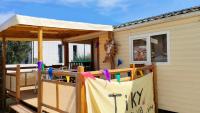Balkon lub taras w obiekcie Camping Tikayan Félix de la Bastide