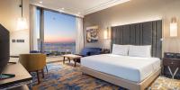 Postel nebo postele na pokoji v ubytování Hilton Istanbul Bakirkoy