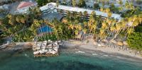 una vista aérea de un resort en la playa en La Concha Beach Hotel &amp; Club, en La Paz