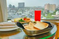 ホテルの敷地内または近くでの食事または食べ物