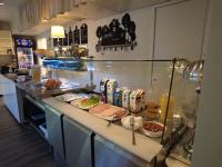 Φαγητό σε αυτό το ξενοδοχείο ή κάπου εκεί κοντά