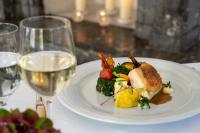 Jídlo v hotelu nebo okolí