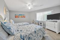 TV&#47;Unterhaltungsangebot in der Unterkunft Crystal Village II 6B - Close to the Beach 2BD 2BA