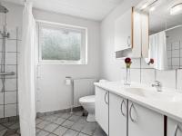 Koupelna v ubytování Holiday Home Kolle - 3-2km from the sea by Interhome