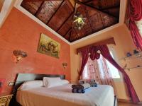 Postel nebo postele na pokoji v ubytování Villa Habibi Luxury 5B