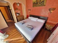 Postel nebo postele na pokoji v ubytování Villa Habibi Luxury 5B