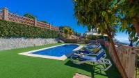 Bazén v ubytování Villa María del Carmen Frigiliana by Ruralidays nebo v jeho okolí