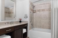 Ein Badezimmer in der Unterkunft Marriott&#39;s Grand Chateau