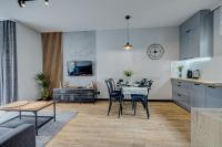Kuchyňa alebo kuchynka v ubytovaní LM APARTAMENTY NARUTOWICZA Kamienica Nova 2-3