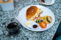 Jídlo v hostelu nebo okolí