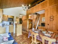 Kuchyňa alebo kuchynka v ubytovaní Duplex cosy T2 à proximité des pistes avec parking - 6 pers - La Turche, Les Gets - FR-1-685-6
