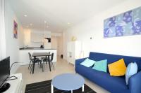 Kuchyň nebo kuchyňský kout v ubytování Front Mar - apartamentos