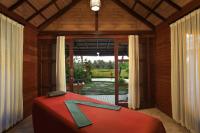 Beehouse Dijiwa Ubudにあるベッド