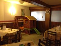Zábavný večerný program pre hostí v ubytovaní Hotel Scandola