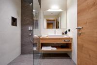 Łazienka w obiekcie Hotel Gamsleiten