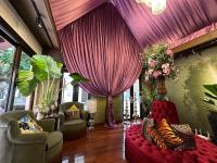 Posezení v ubytování Bangkok City Centre Luxurious Villa