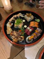 ホテルの敷地内または近くでの食事または食べ物