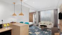 Holiday Inn Gurugram Sector 90 by IHGにあるシーティングエリア
