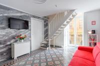 A television and/or entertainment centre at Enjoy Naples