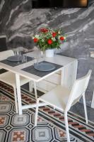 A seating area at Enjoy Naples