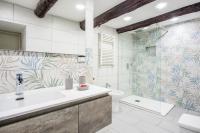 A bathroom at Enjoy Naples