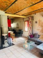 Posedenie v ubytovaní Appartement au calme au milieu du vignoble de Gigondas