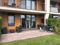 Vonkajšia záhrada v ubytovaní Apartament Zen