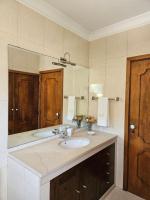 Koupelna v ubytování Casa das Acácias