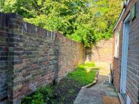 Půdorys ubytování Canterbury King bed house with Free Parking & Garden
