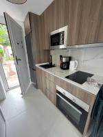 Kuchyň nebo kuchyňský kout v ubytování Estepona - Playa - Estudio con terrazas cerca del mar Pa6