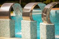 Bazén v ubytování Ambient Hotel & Thermal Spa nebo v jeho okolí