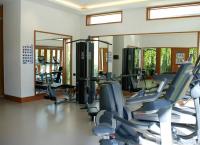 Fitness centrum a/nebo fitness zařízení v ubytování Nai Thon beachfront apartment by Lofty