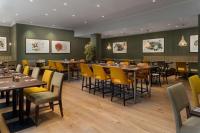 Posezení v ubytování Hilton Birmingham Metropole Hotel