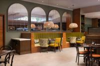 Posezení v ubytování Hilton Birmingham Metropole Hotel