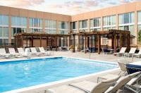 Hilton Washington DC National Mall The Wharfの敷地内または近くにあるプール