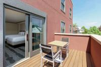 Ein Balkon oder eine Terrasse in der Unterkunft Hilton Garden Inn Annapolis Downtown
