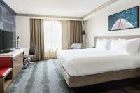 Ein Bett oder Betten in einem Zimmer der Unterkunft Hilton Garden Inn Annapolis Downtown