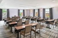 Ein Sitzbereich in der Unterkunft Hilton Garden Inn Annapolis Downtown