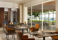 DoubleTree by Hilton Surabayaにあるシーティングエリア