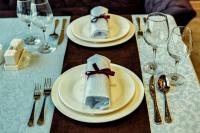 Comida en o cerca de este hotel