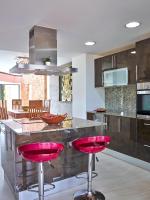 A kitchen or kitchenette at Can Do It
