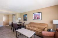 Ein Sitzbereich in der Unterkunft Best Western Plus Canyonlands Inn
