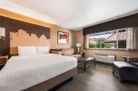 Ein Bett oder Betten in einem Zimmer der Unterkunft Best Western Plus Canyonlands Inn