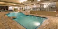 Hilton Grand Vacations Club Ocean 22 Myrtle Beachの敷地内または近くにあるプール