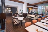 Restaurace v ubytování Hilton Garden Inn Burbank Los Angeles