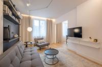 TV a/nebo společenská místnost v ubytování Top-Notch location, an Exceptionally Stylish flat