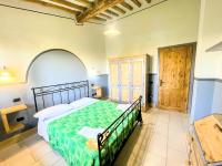 The floor plan of Enjoy a sensuous relaxing time in a breathtaking place, 07 kmsSpoleto centre