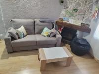 A seating area at Apartamento Santa Agueda